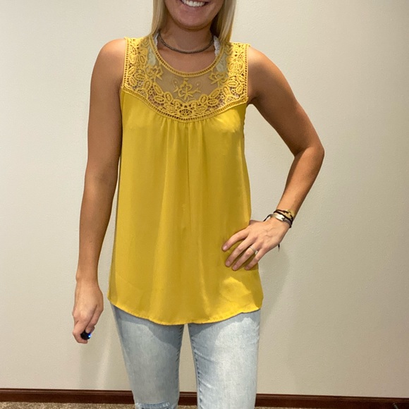 Tank top - Picture 2 of 4